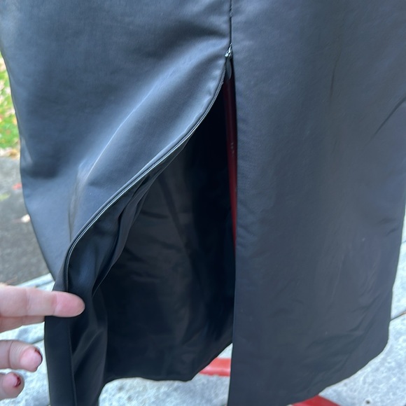 Black Satin Cargo Style Skirt Sz 12 by Expensive! - Picture 5 of 8